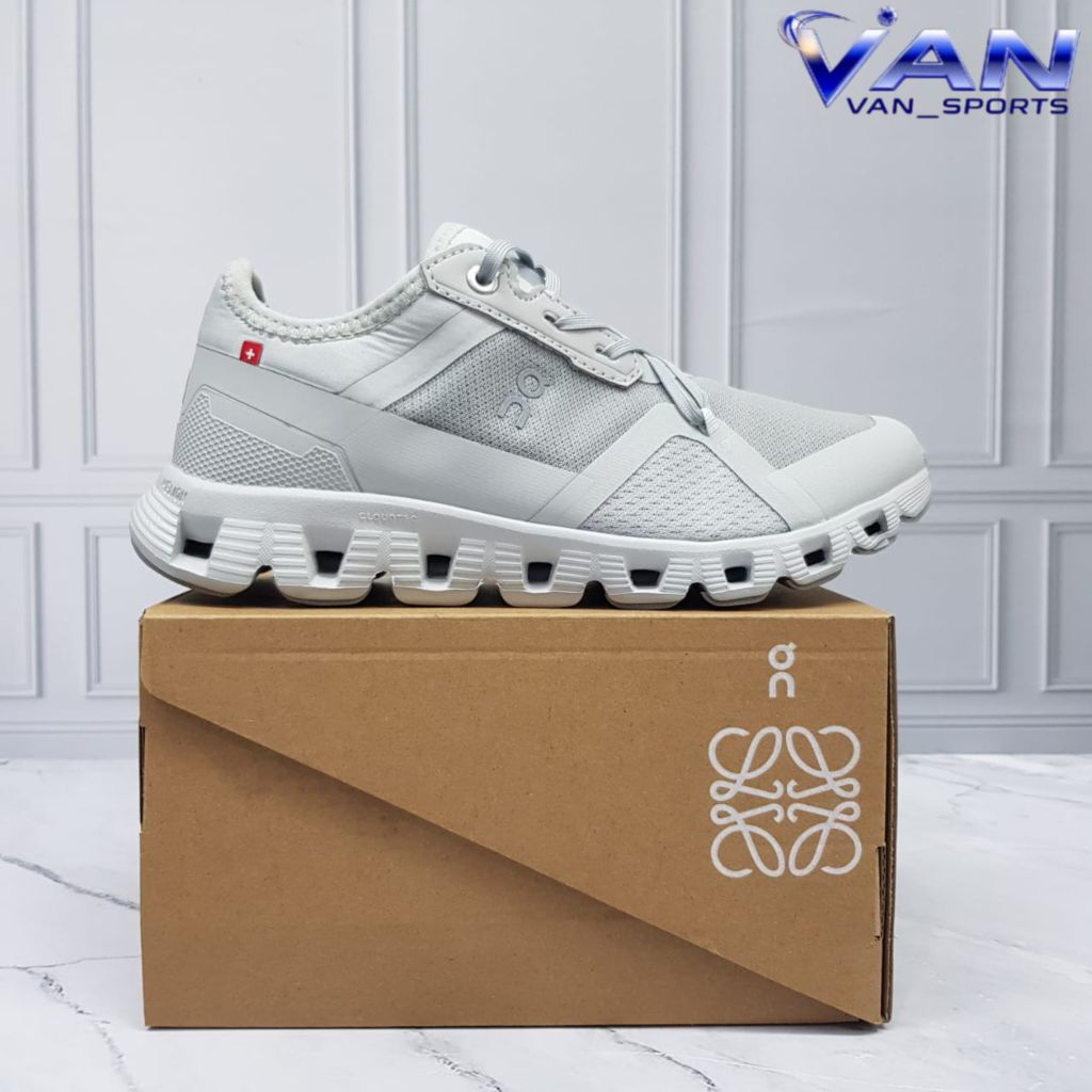 SEPATU ON CLOUD 5-SEPATU RUNNING-ON CLOUD WANITA
