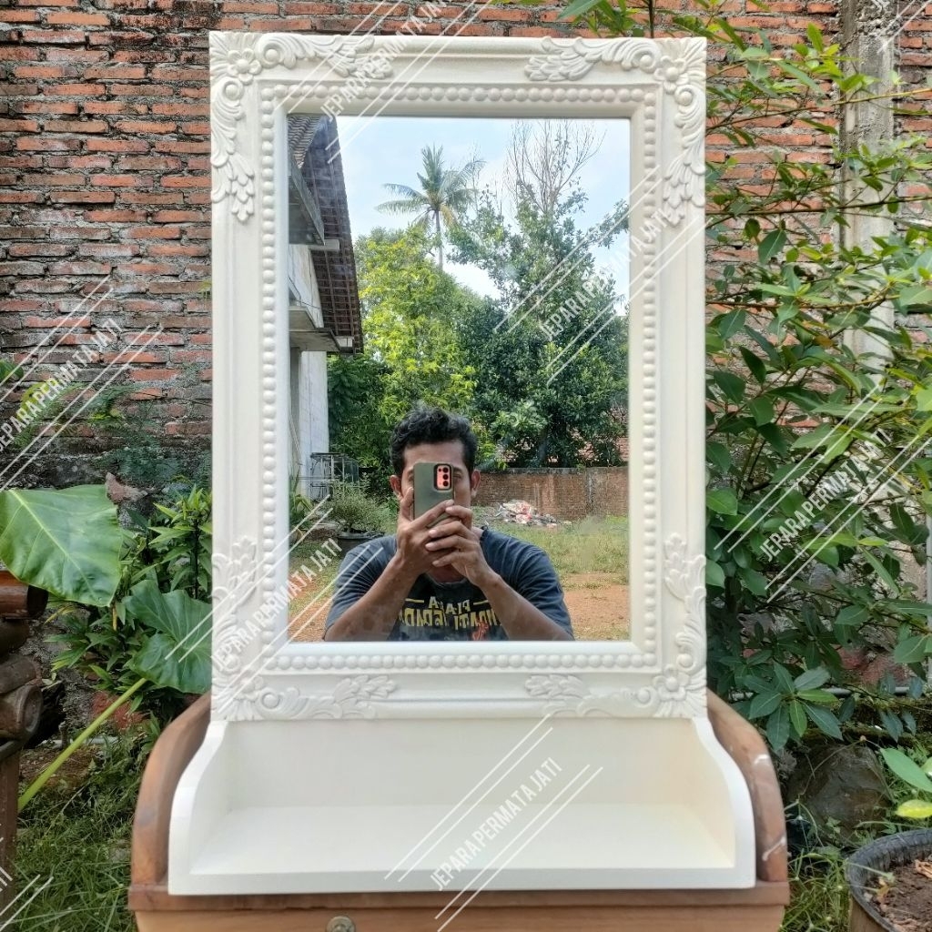 Cermin hias custom furniture jepara