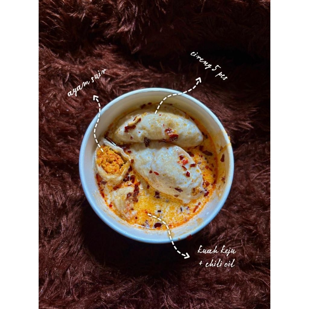 

Cireng Ayam // Frozen food cireng isi ayam suwir kuah keju Chili Oil // Frozen food halal bervakum