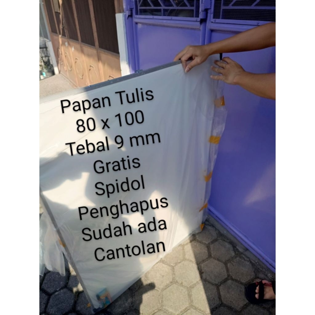 

Papan Tulis Besar 80 x 100 Gratis Spidol Penghapus