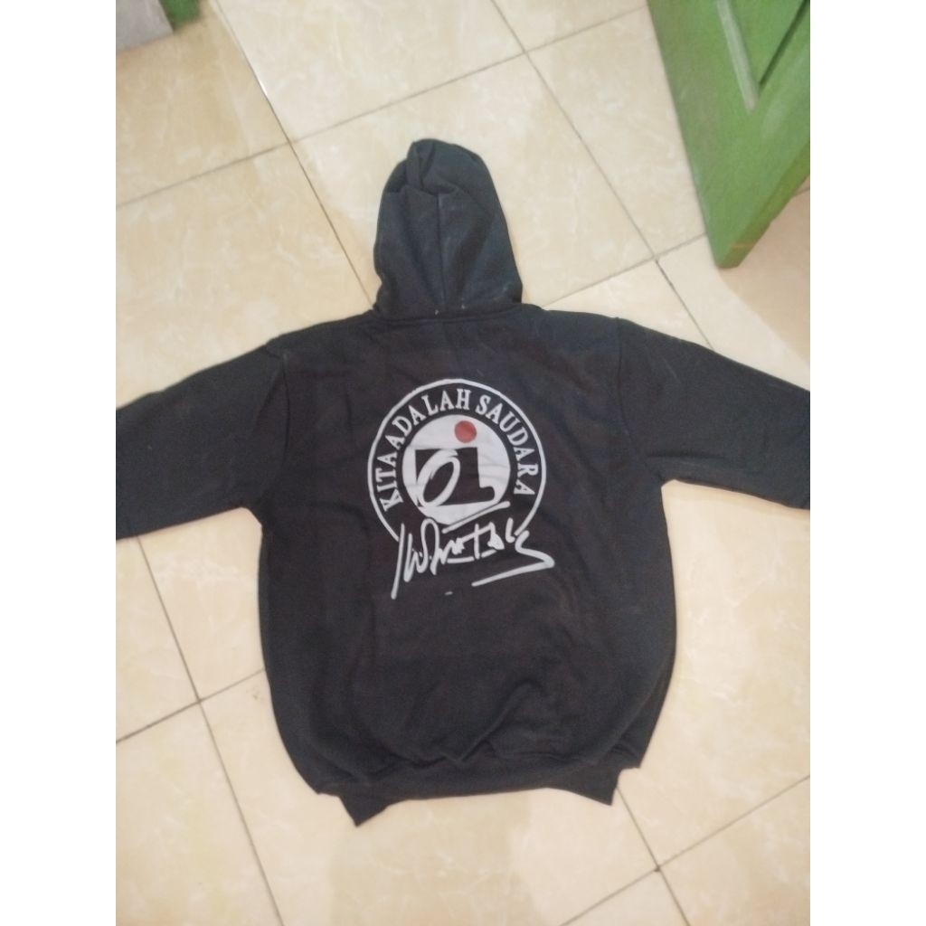 PL JAKET SWEATER IWAN FALS KEREN