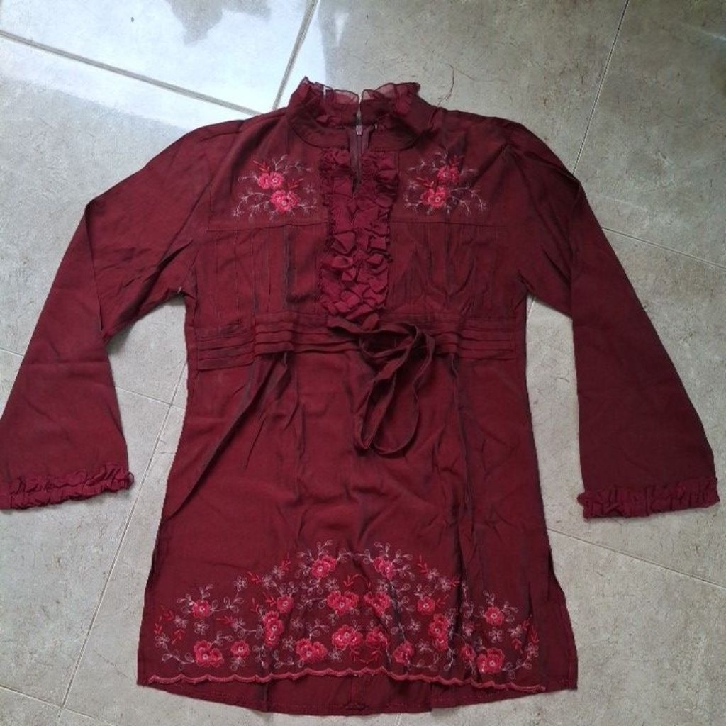 blouse merah maroon wanita PRELOVED