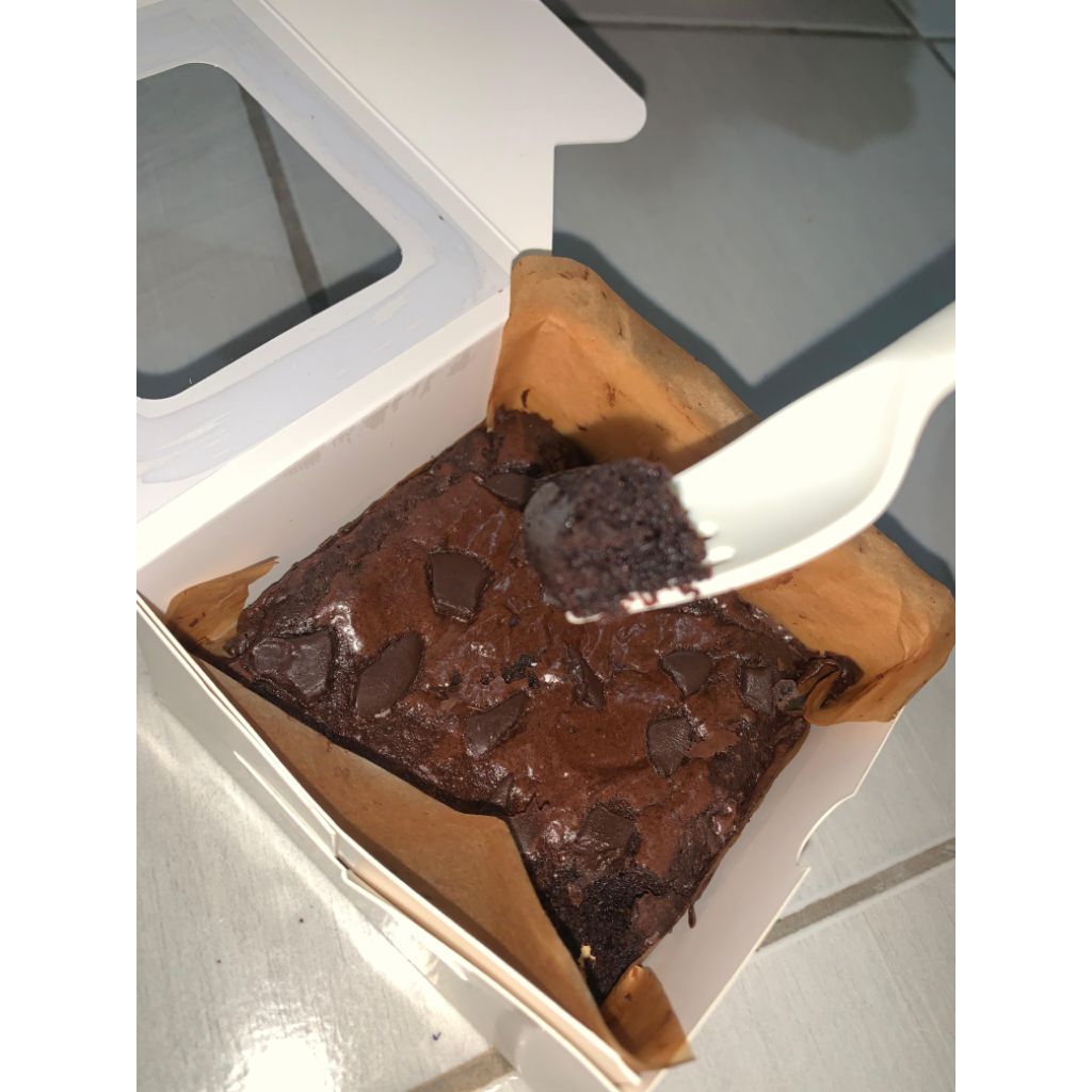 

batter.ove fudgy brownie