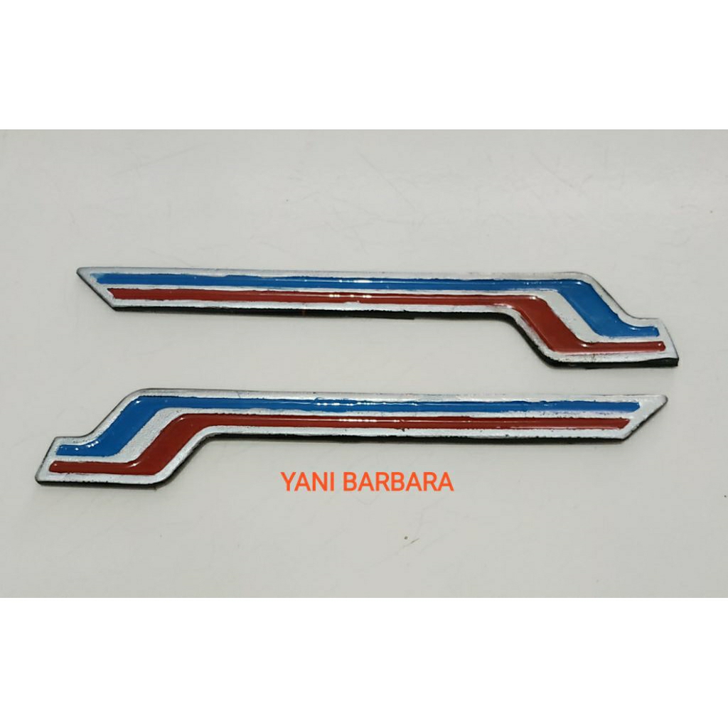EMBLEM  TANGKI YAMAHA V80 KANAN KIRI
