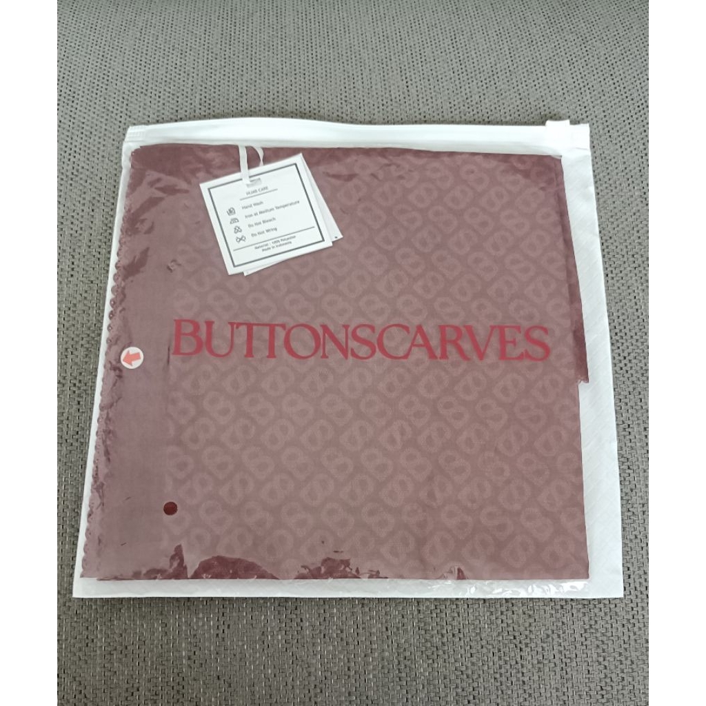 Ready NEW As Is Buttonscarves BS Tapis Square - Red Ochre