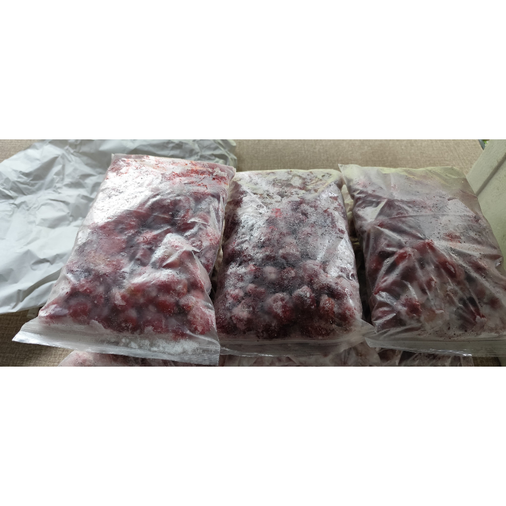 

Buah Strawberry Frozen 1kg