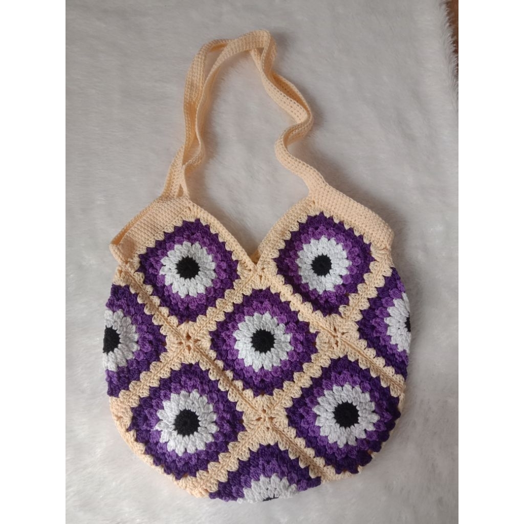 tas rajut granny setengah lingkaran