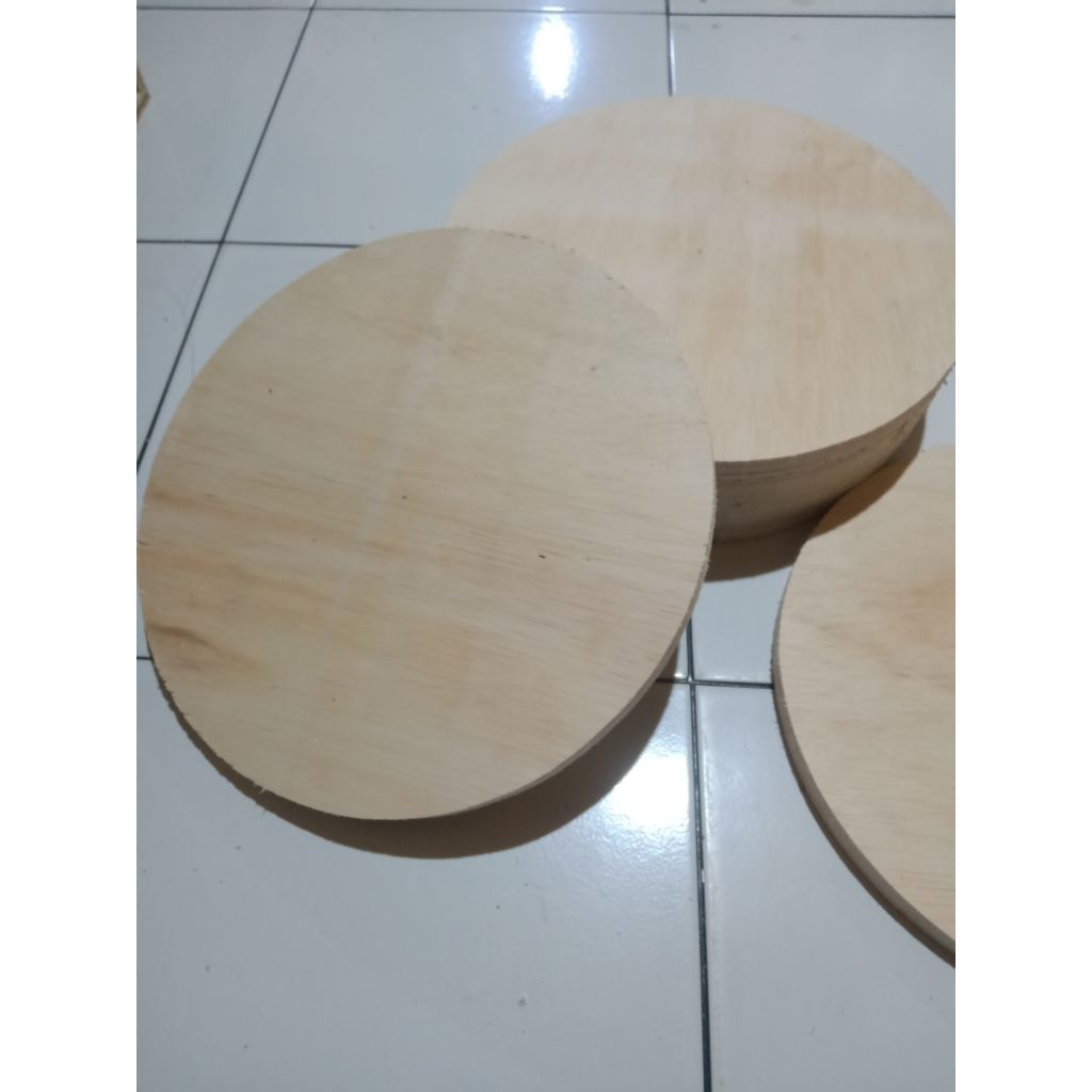 Triplek bulat diameter 27cm tebal 15mm
