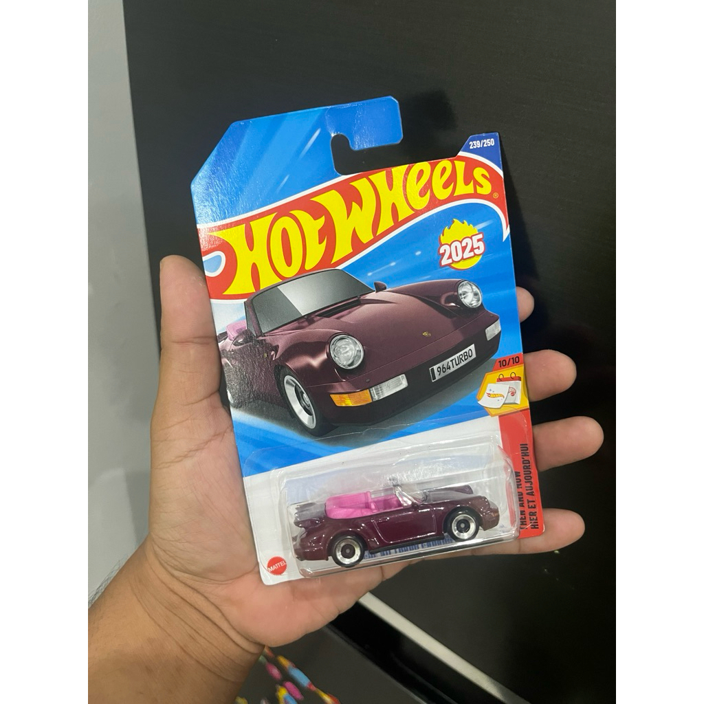 HotWheels PORSCHE 911 Turbo Cabriolet