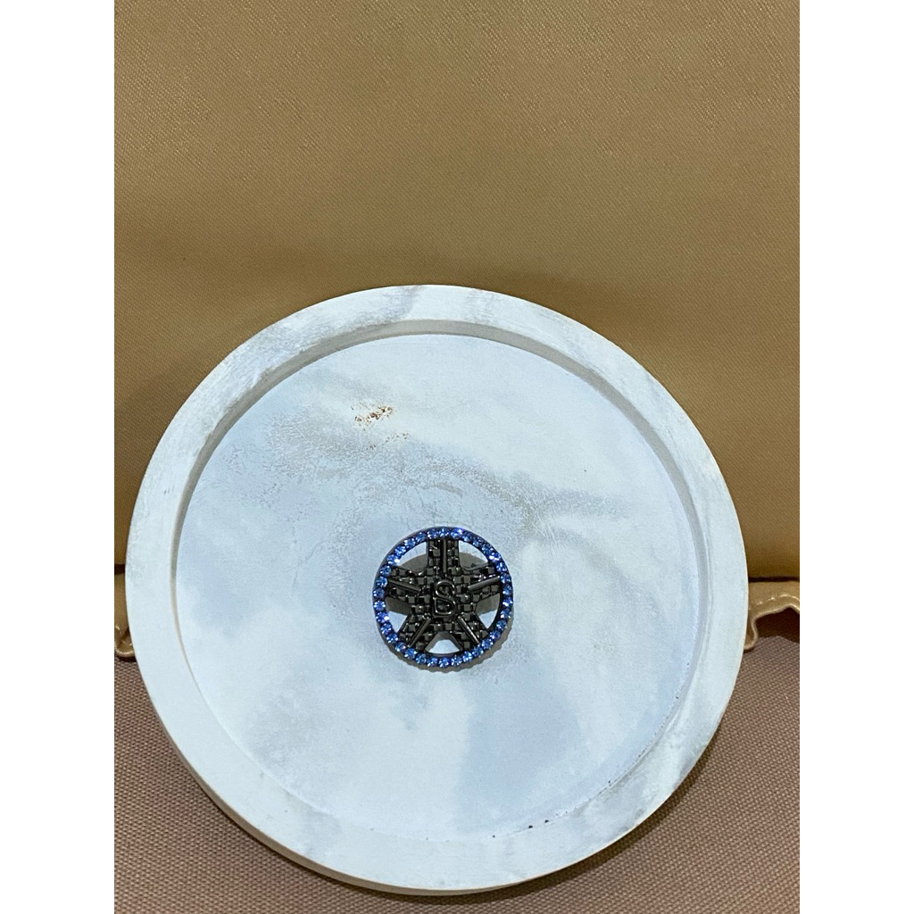 brooch buttonscarves petite