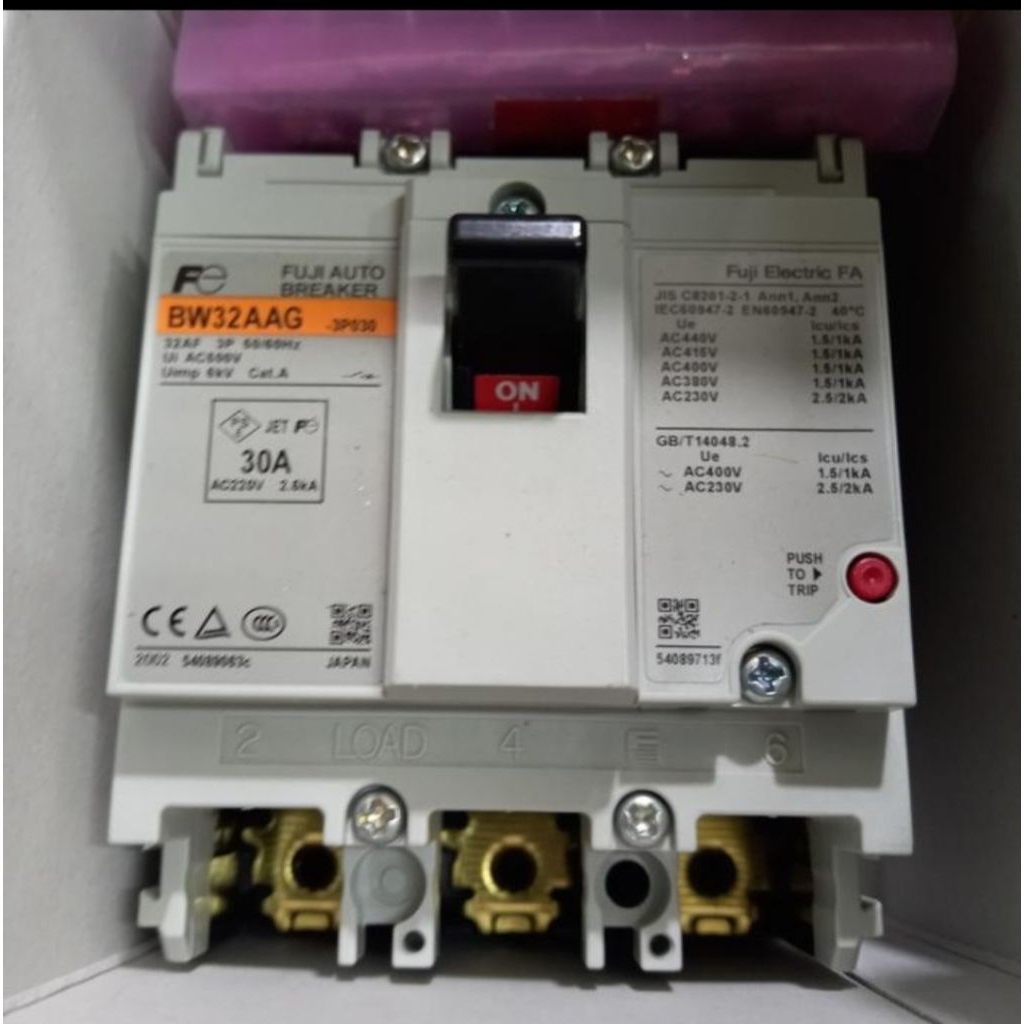 MCCB FUJI BW32AAG 3P 30A/MCCB FUJI 3P 30A BW32AAG ORIGINAL