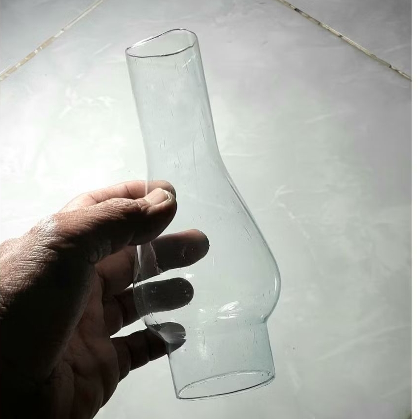 Semprong Kaca Lampu Minyak Tanah Kuno Antik