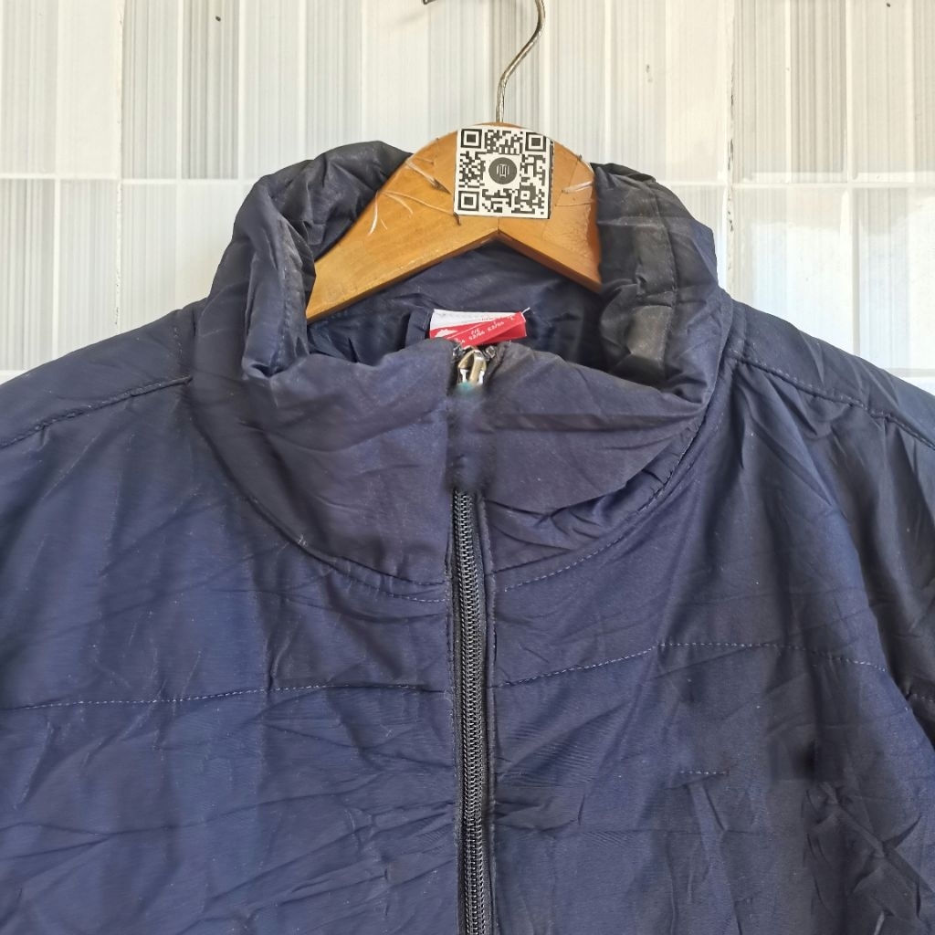 911. JAKET BULU ANGSA PUMPUM SIZE XL WARNA NAVY  PRELOVED