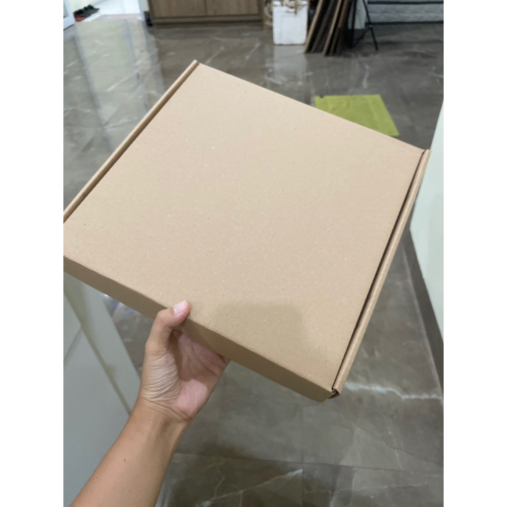 

Box Pizza Ukuran 25x25x5 cm