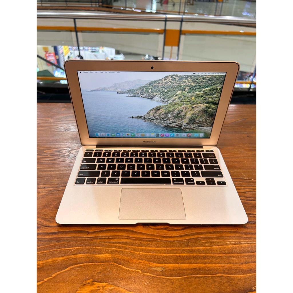 macbook Air 11inch 2015 4/128