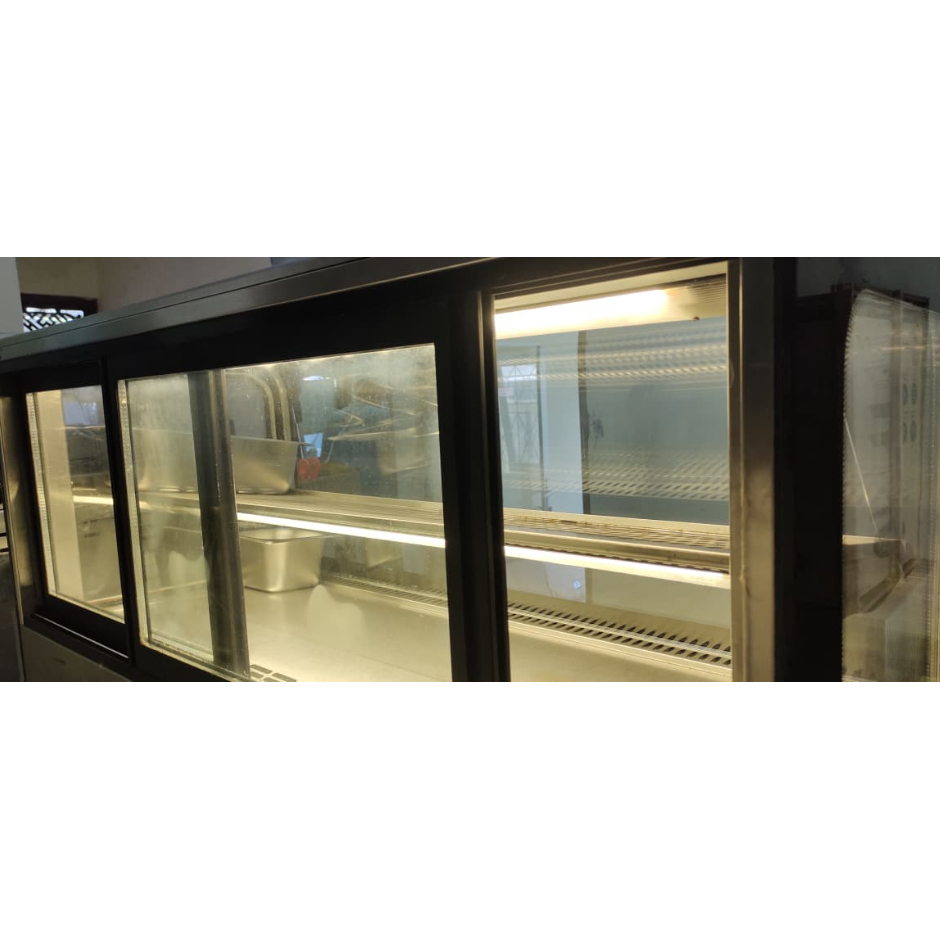 Kotak Penyimpanan Kue/ Show Case GEA A530V Etalase Pendingin Makanan/ Show Case Cake SECOND