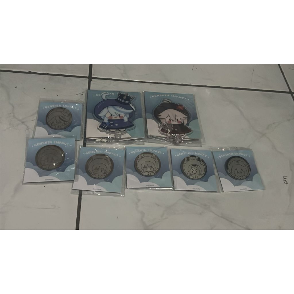 [Ready Stock] - Genshin Impact Merchandise Badge & Keychain Kazuha Plush In The Rain