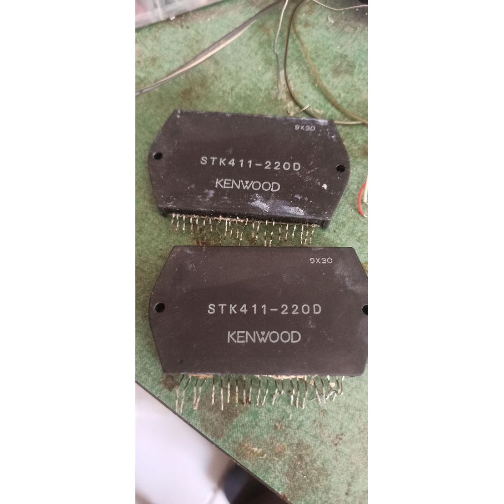 ic STK 411-220D kenwood