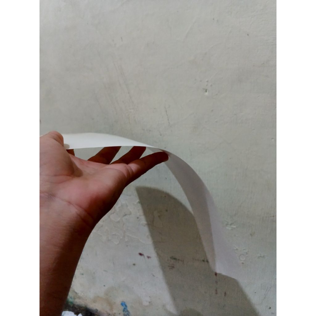 

Kertas HVS Sudah cokelat/Tidak putih lagi