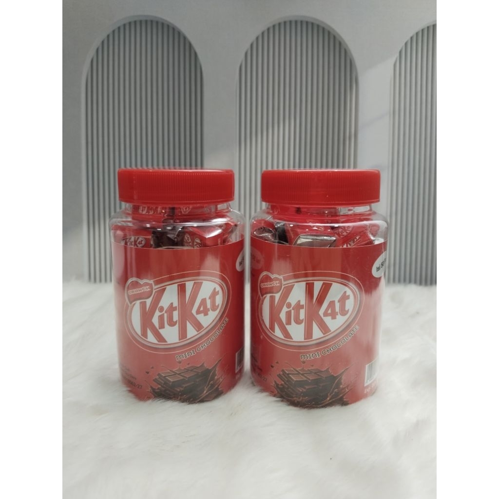 

COKLAT TOPLES KITKAT ISI 50 PCS