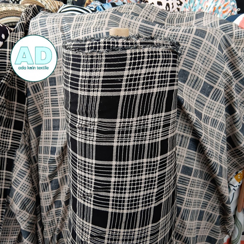 Kain Rayon Viscose Motif Kotak-Kotak Dasar Hitam Terbaru