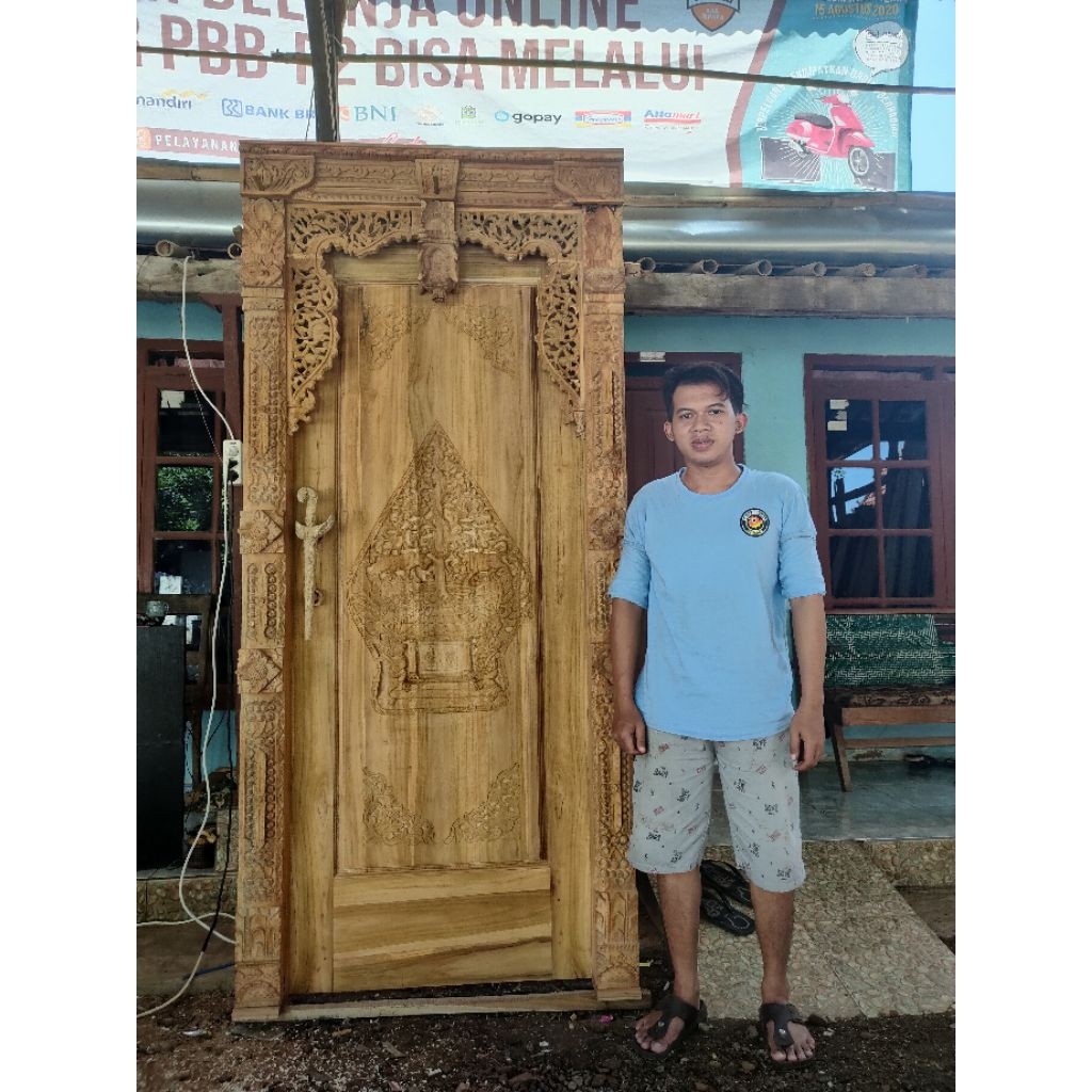 gebyok pintu ukir wayang jati