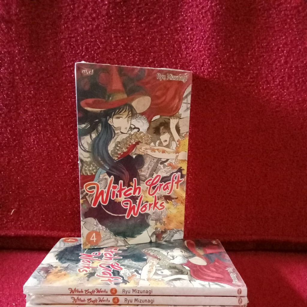 Komik Original - Witch Craft Works Vol.4