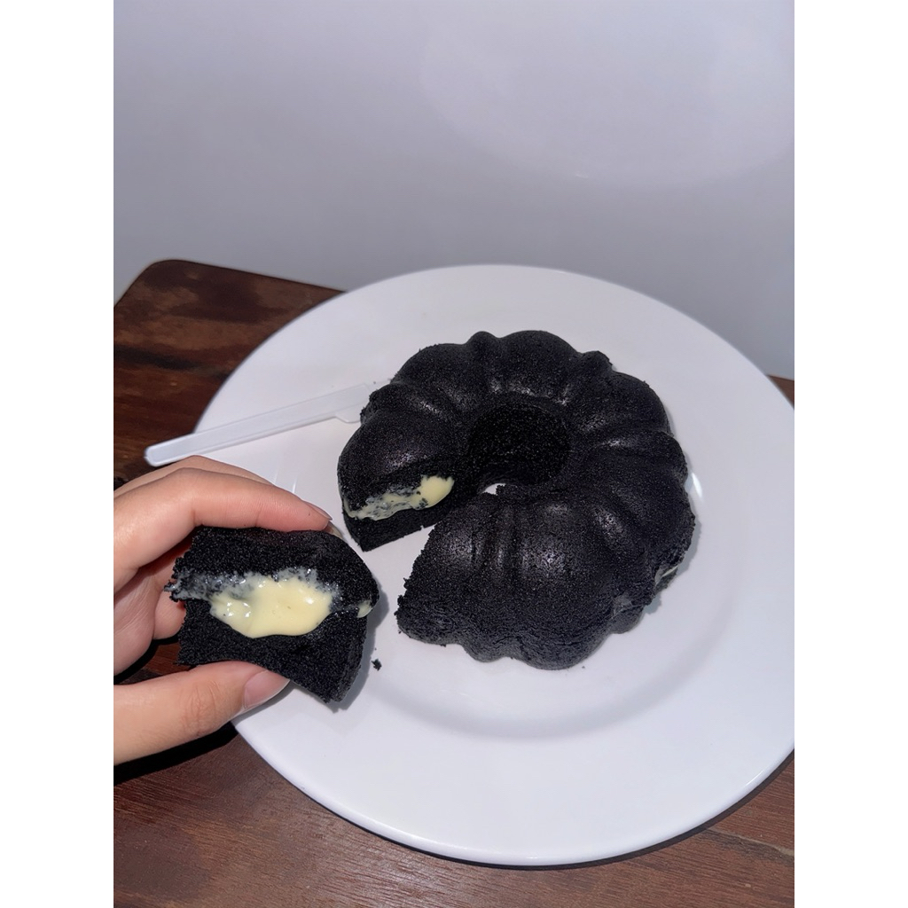 

Bolu Ketan Hitam Keju Lumer / Bolu Pandan Keju Lumer