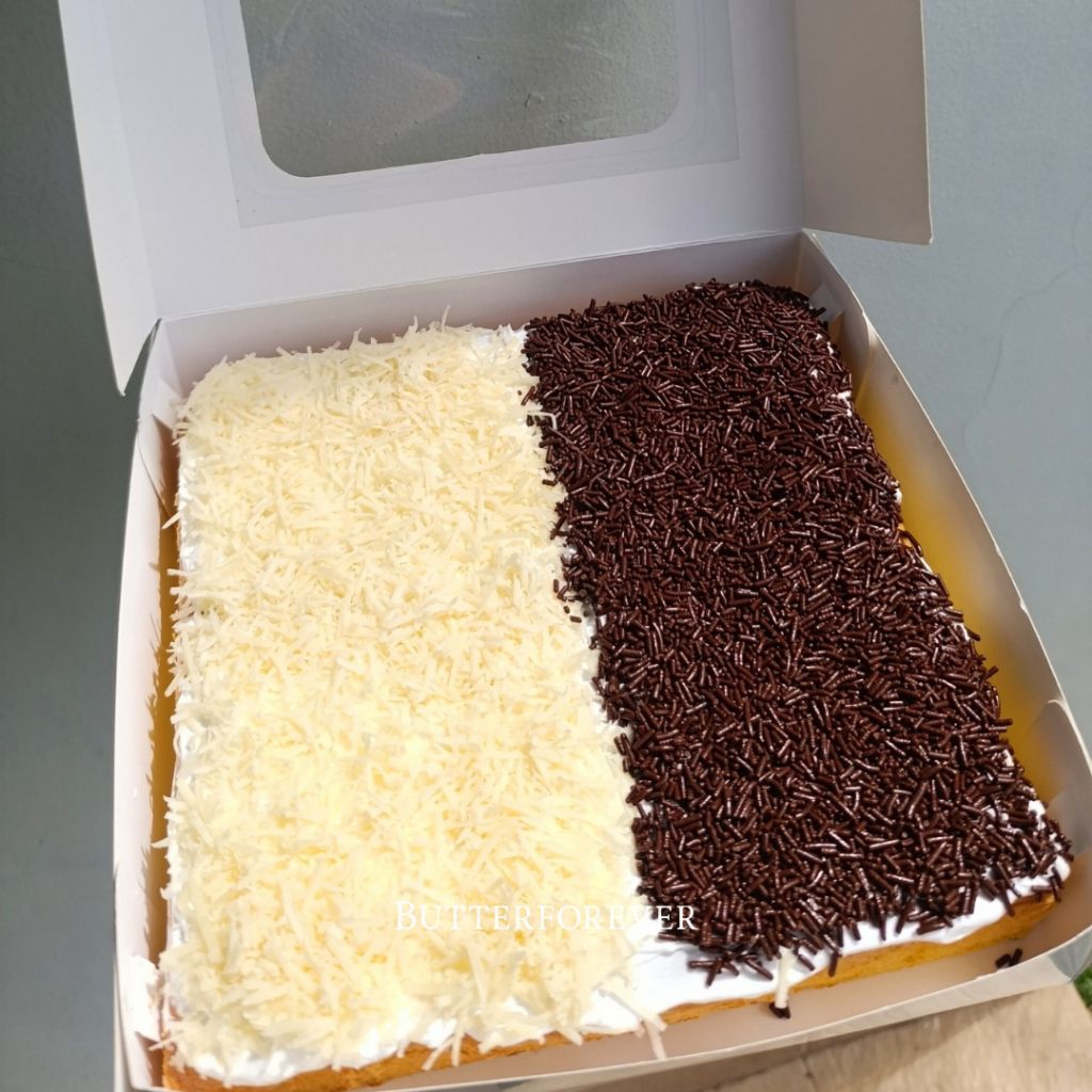 

Bolu jadul vanilla size 22x22 cm/bolu jadoel/classic cake/bolu vanilla
