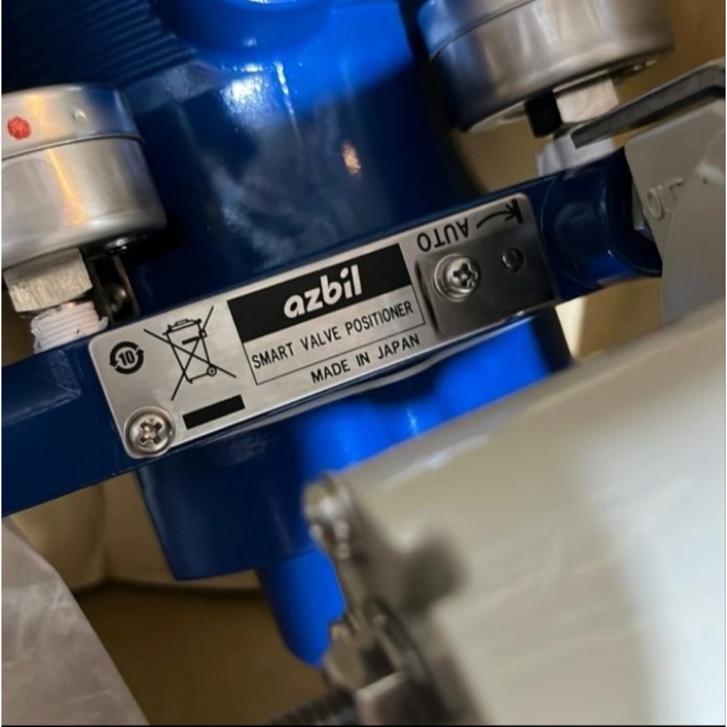 AVP300 SMART VALVE POSITIONER + AIR REGULATOR KZ03-2B AZBiL R-J47JS-41-011 ORIGINAL KOMPLIT DUS DAN 
