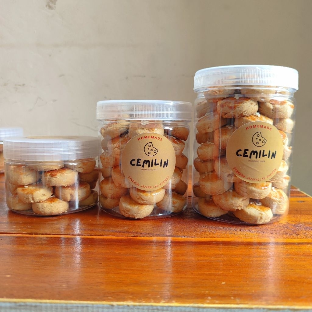 

Kue Kacang Jadul "cemilin" by toko teteh