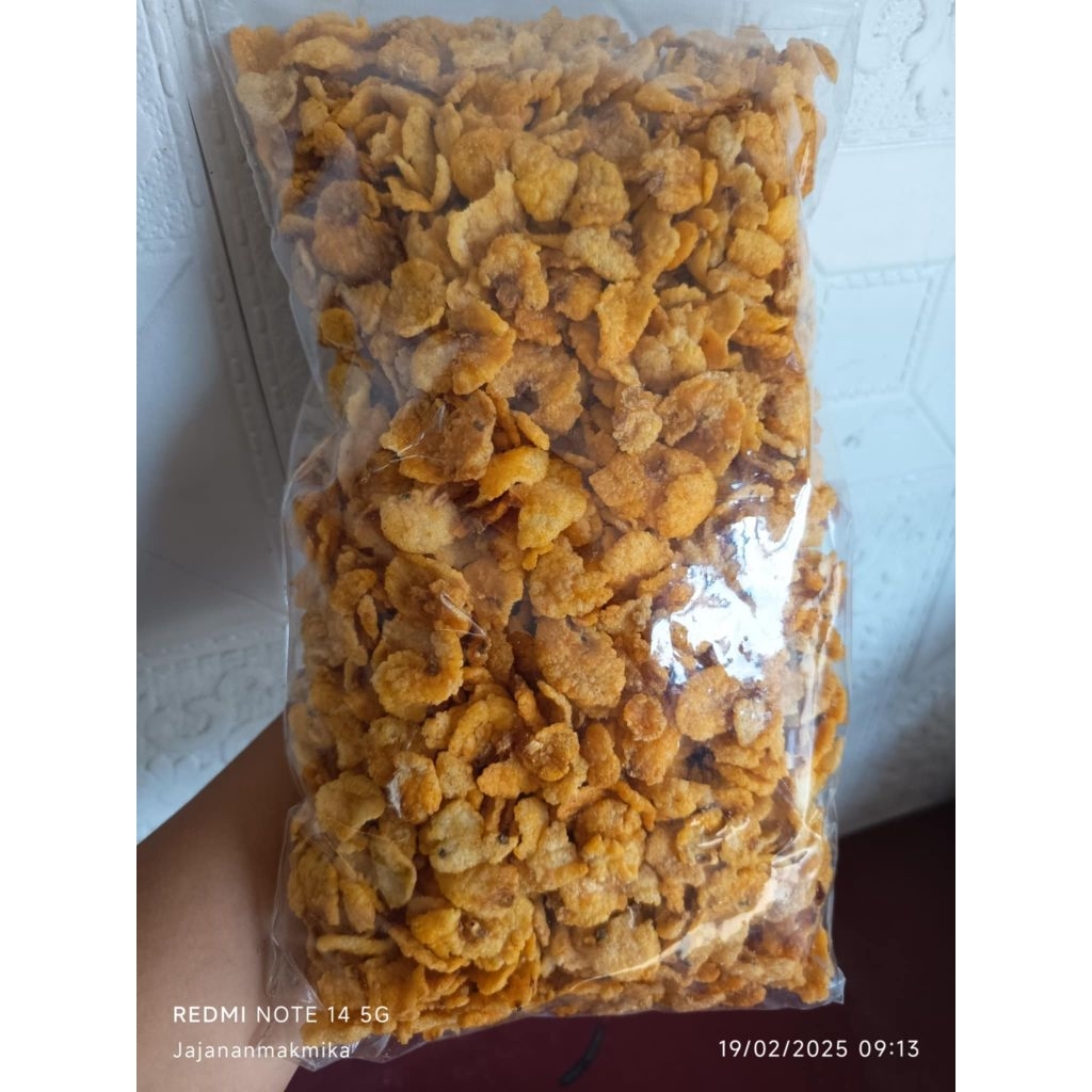 

READY MEDAN| HALAL| KEEIPIK EMPING JAGUNG PEDAS MANIS KEMASAN 250 GR EANK DAN RAPUH
