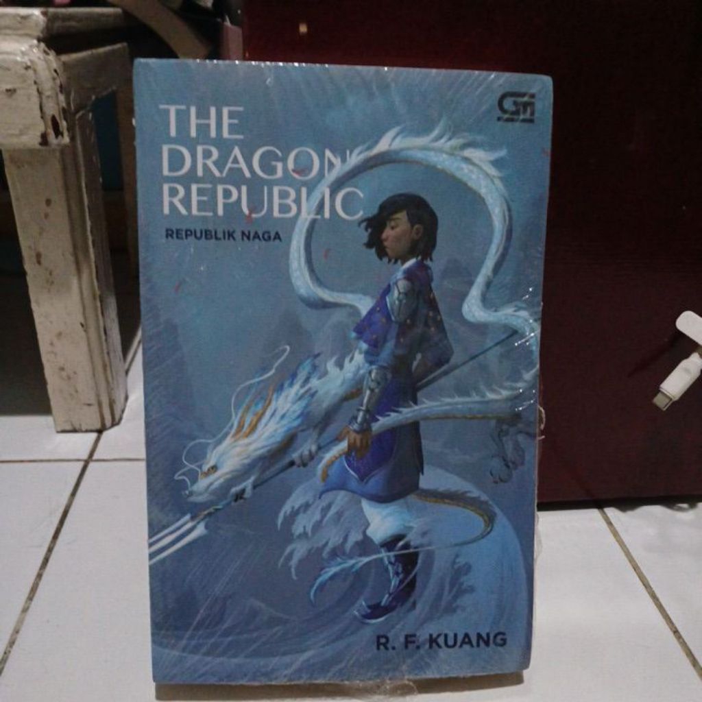kolpri preloved novel the dragon republic