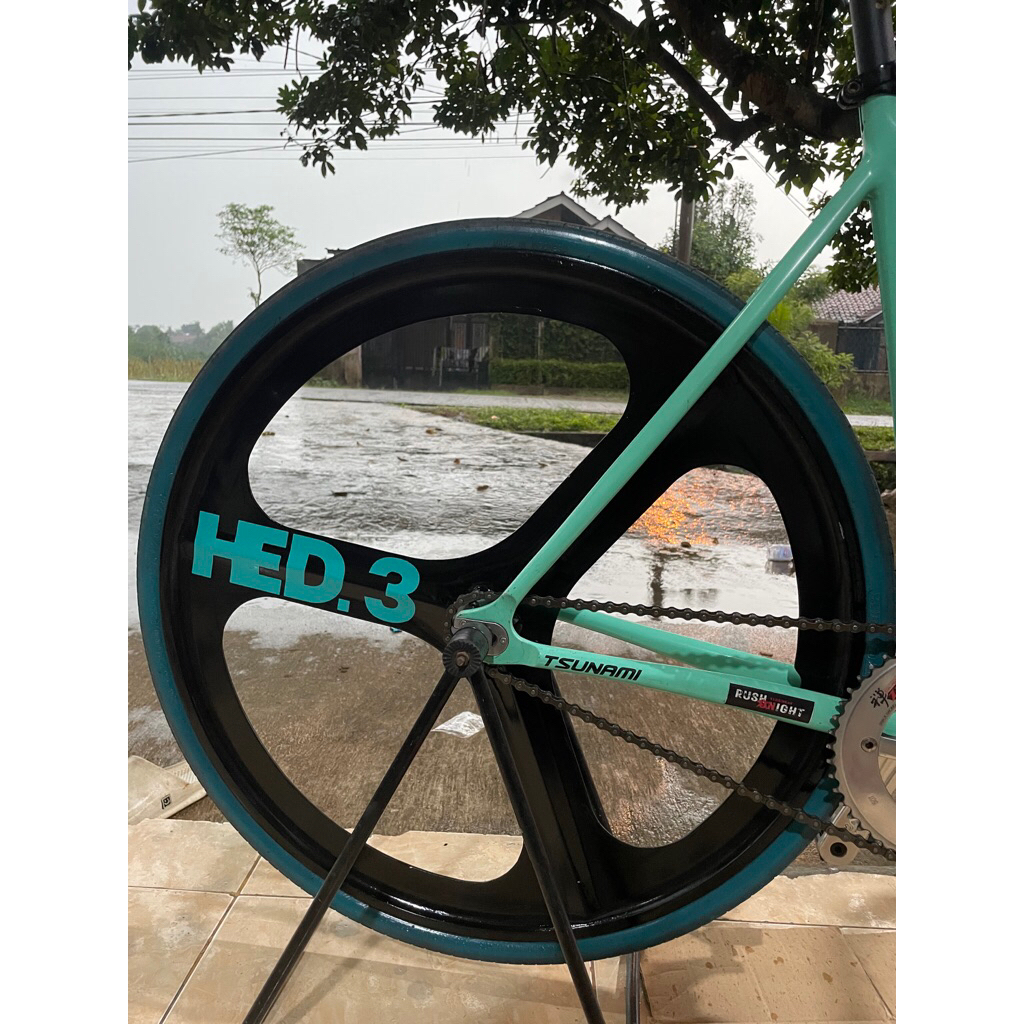navigate 3 spoke decal hed.3