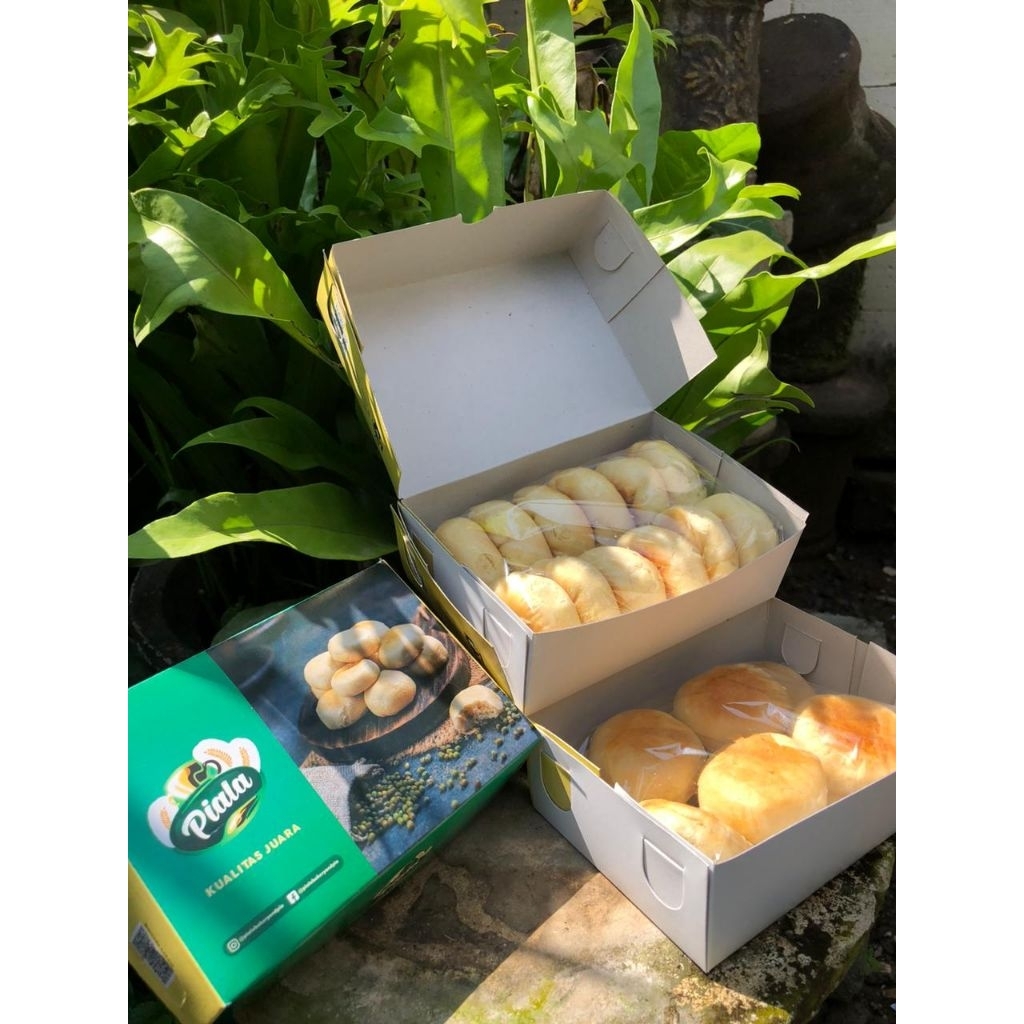 

Bakpia Kacang Hijau Original Isi 12