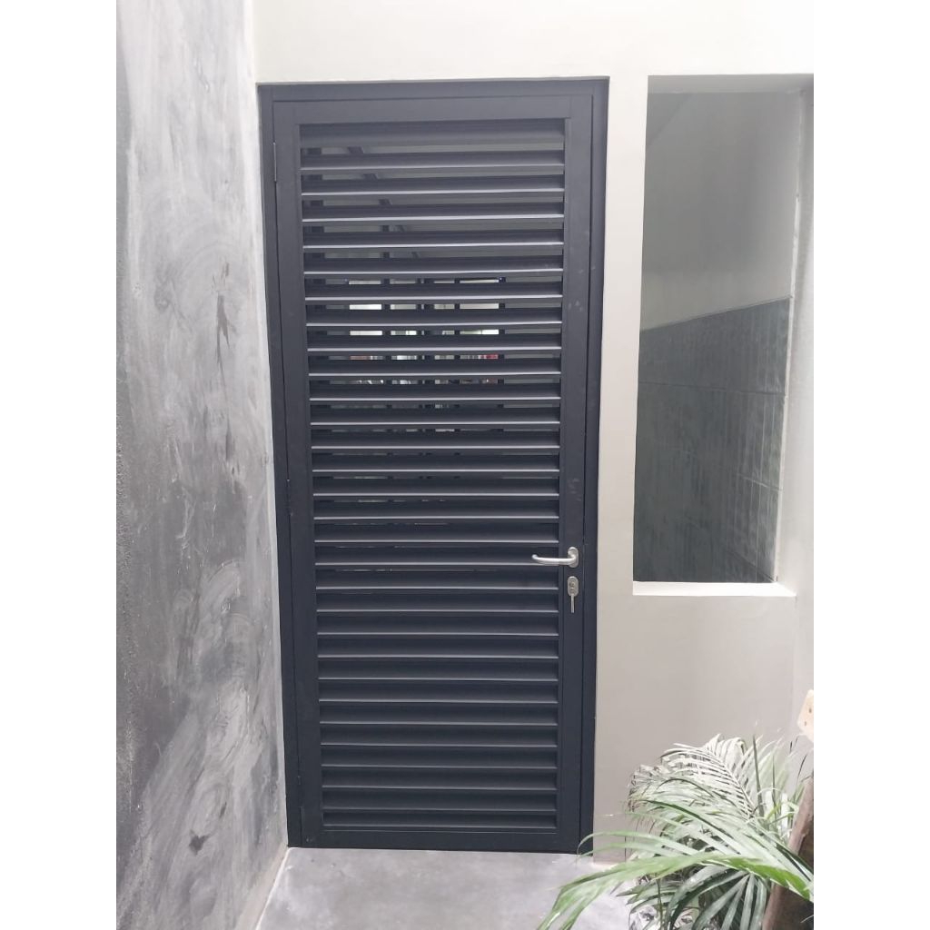 Pintu Swing jalusi aluminium 3in warna hitam