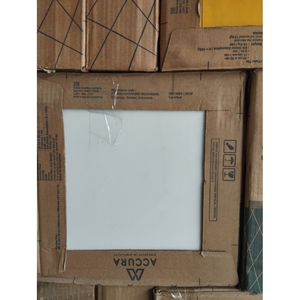 KERAMIK LANTAI 30X30 PUTIH POLOS GLOSSY | ACCURA