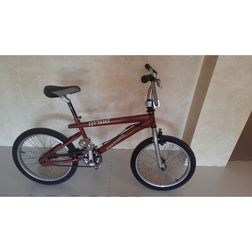 Sepeda BMX Freestyle Polygon Orisinil