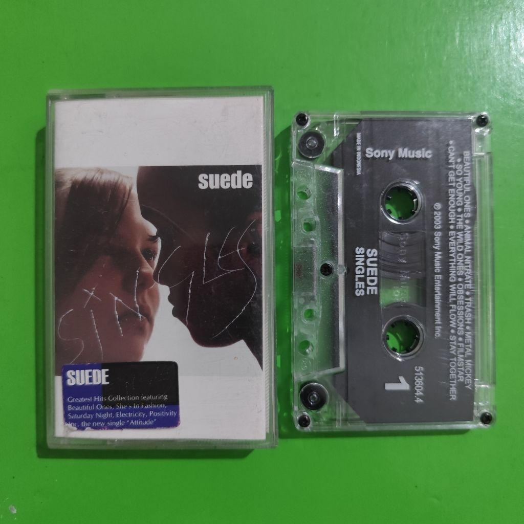Kaset SUEDE Singles