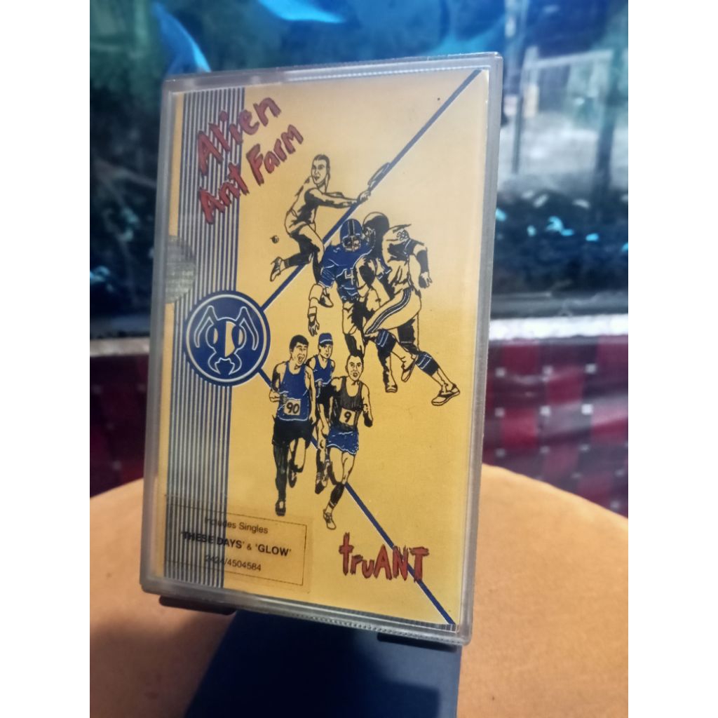 kaset pita album band ALIEN ANT FARM truANt