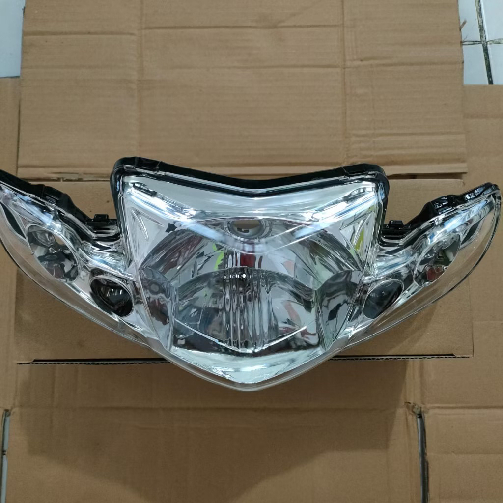 Lampu vega r new 2006 Refektor depan vega r new 2006 Refektor vega r new 2006 Reflektor vega r new 2