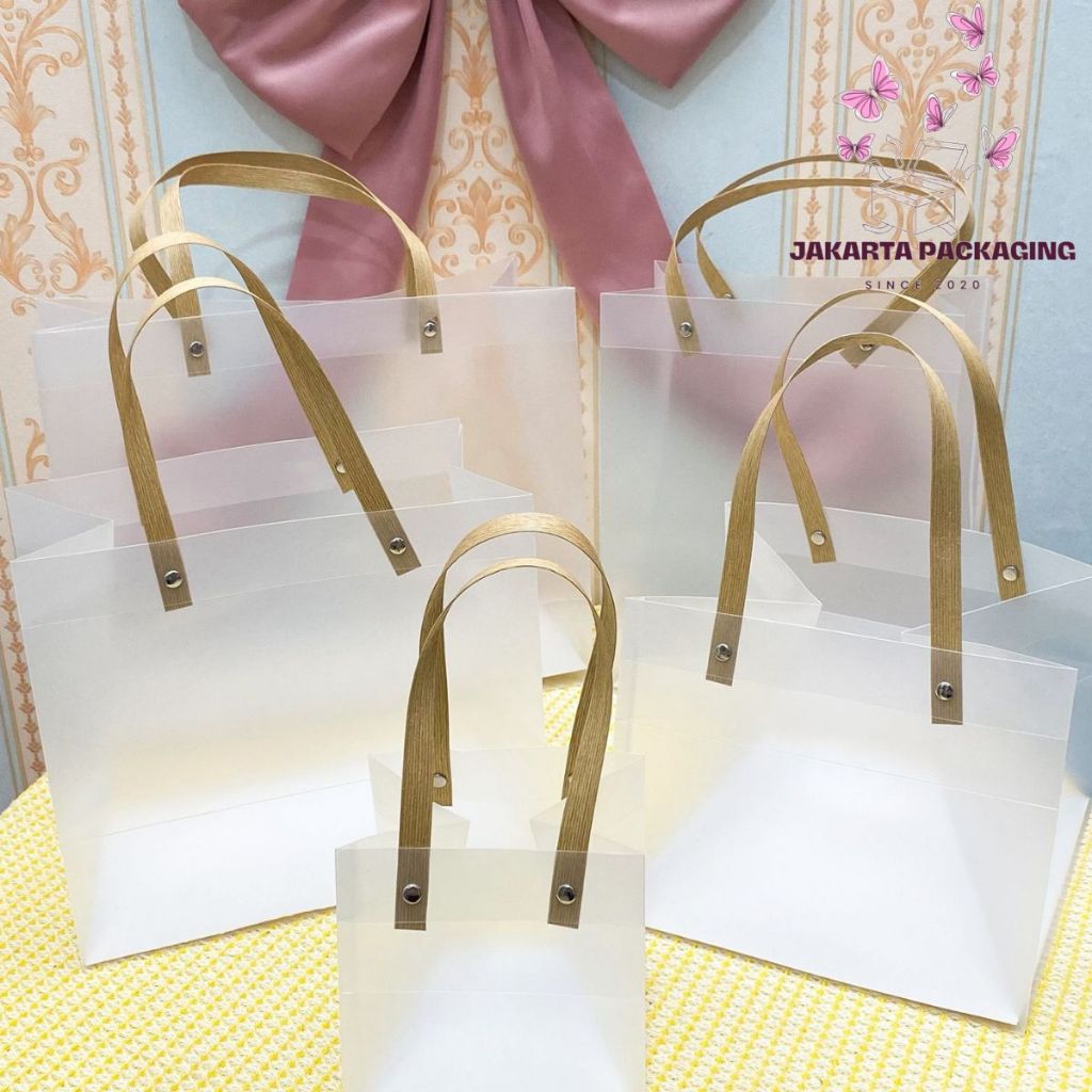 

Goodiebag Mika Doff Tali Kayu Elegan Banyak Ukuran – Cocok untuk Hampers, Kado & Souvenir