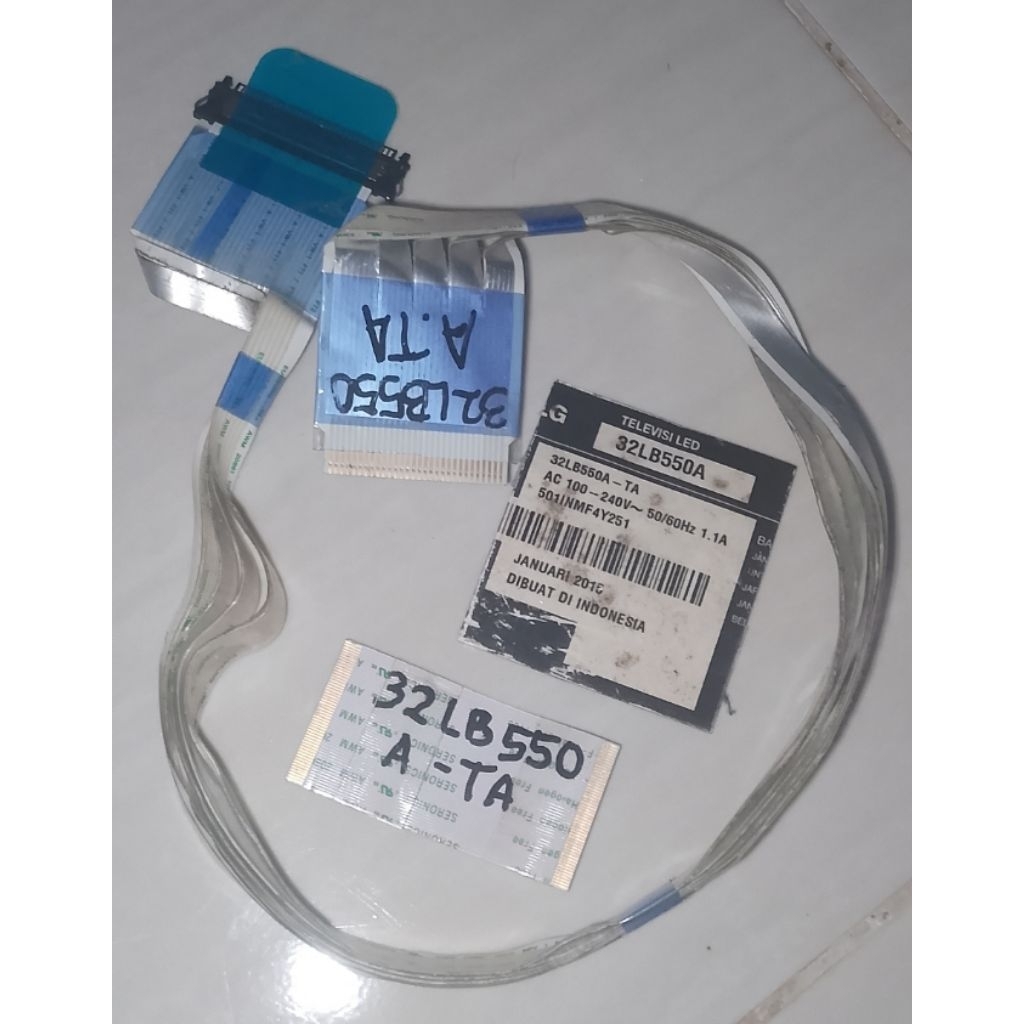 Fleksibel (30pin) dan LVDS(50pin) TV LED LG seri 32LB550A-TA