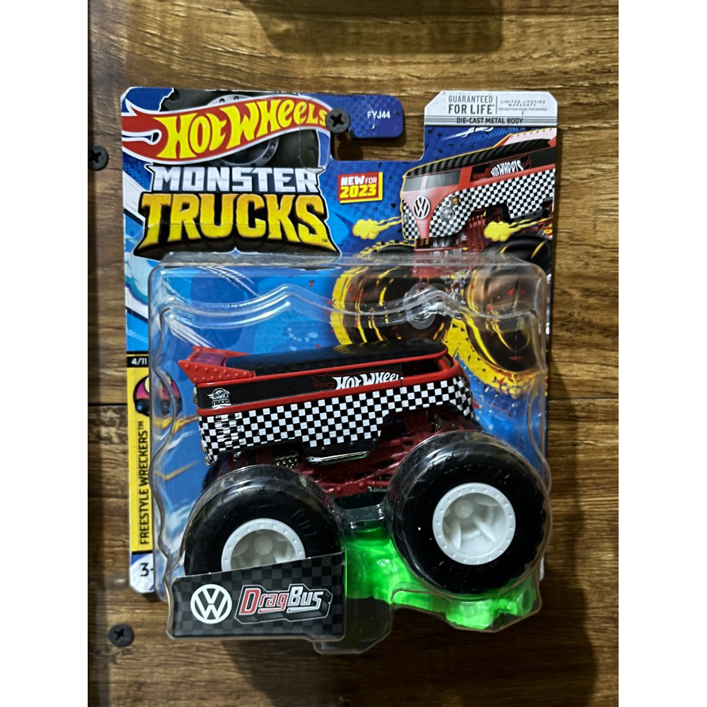 Hot Wheels Monster Truck Drag Bus
