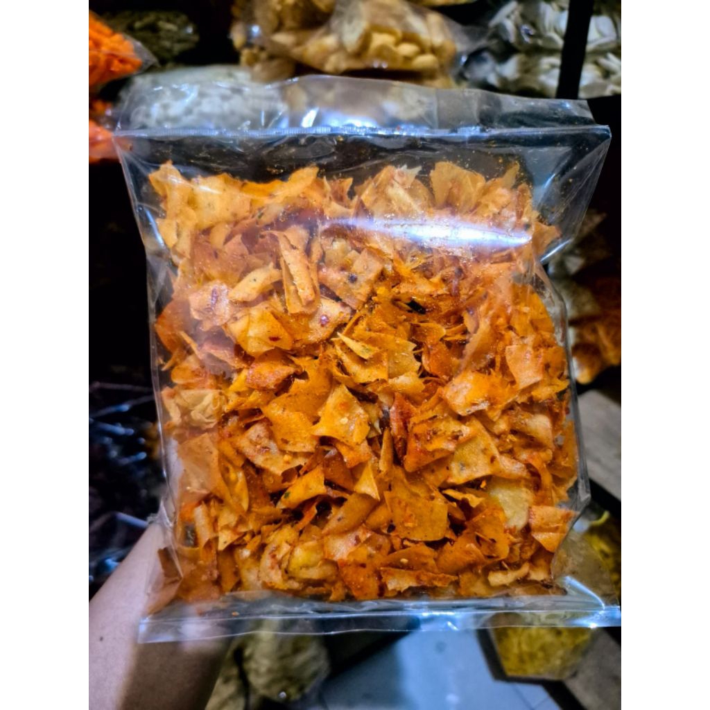 

KERIPIK SINGKONG KRIWIL PEDAS 250GR GURIH RENYAH SNACK CEMILAN MAKANAN MURAH