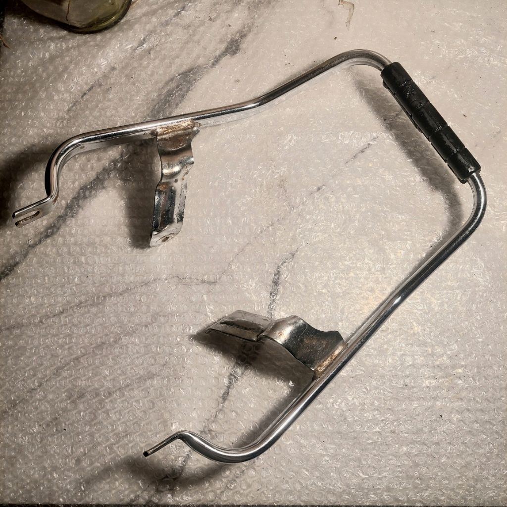 Behel belakang Honda Prima / astrea star ( bekas copotan )