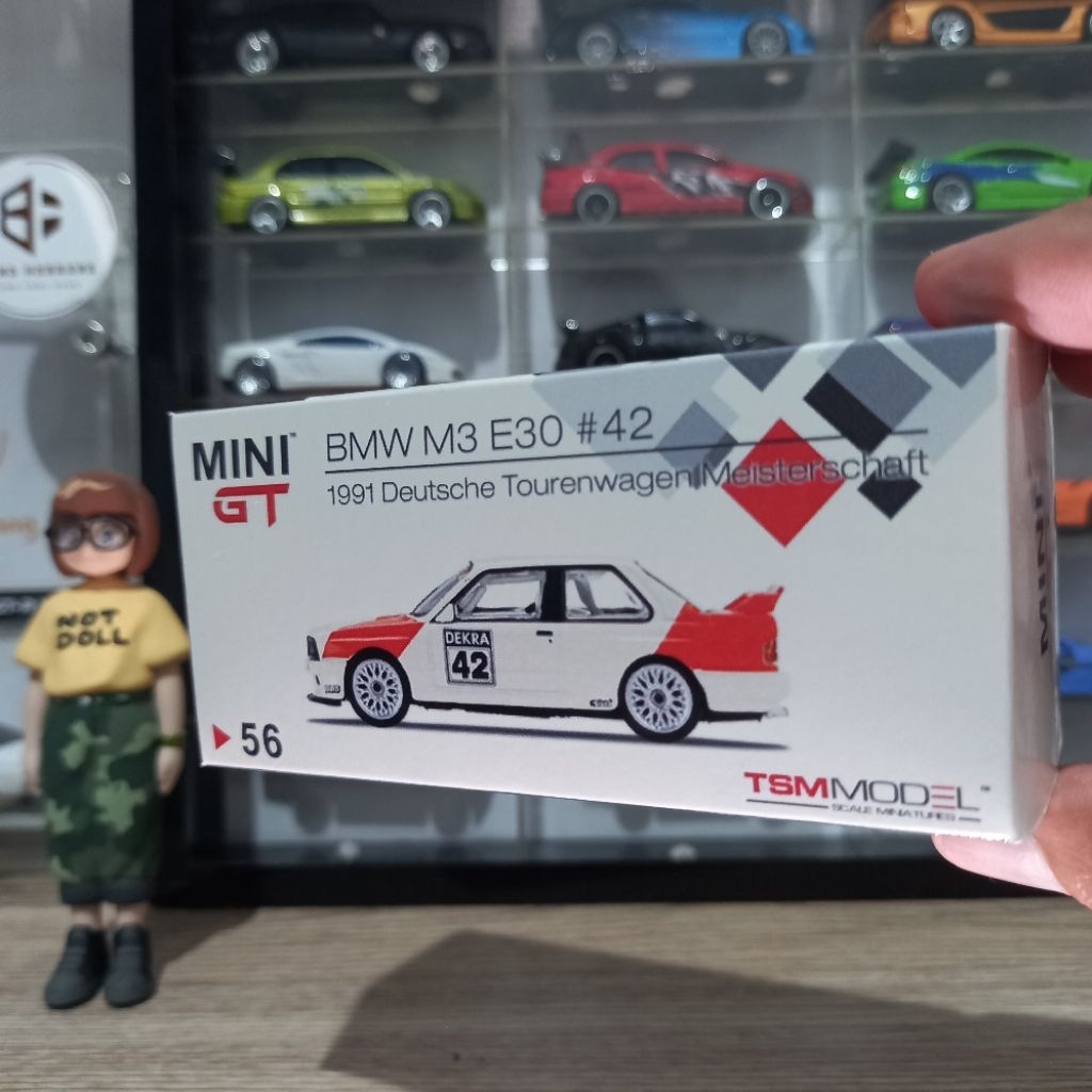 Custom Box #56 BMW M3 E30 #42 1991 Deutsche Tourenwagen Meisterschaft MiniGT