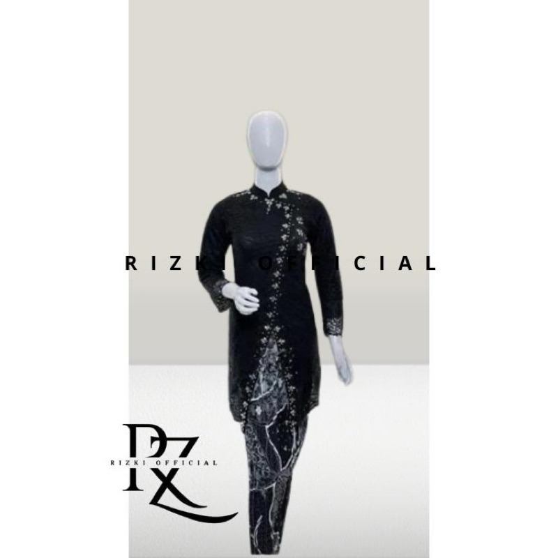 kebaya janggan / kebaya best seller / kebaya burkat / kebaya burkat payet / kebaya wisuda