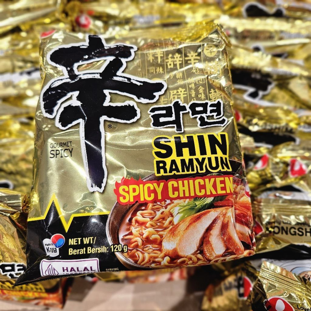 

Nongshim Shin Ramyun Noodle Mie Instan Spicy Chicken 120gr