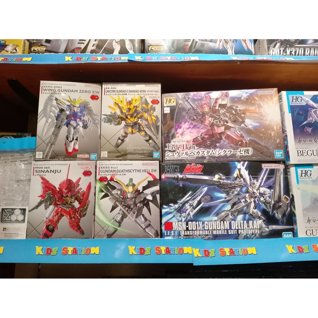 Gundam Delta zoid action figure